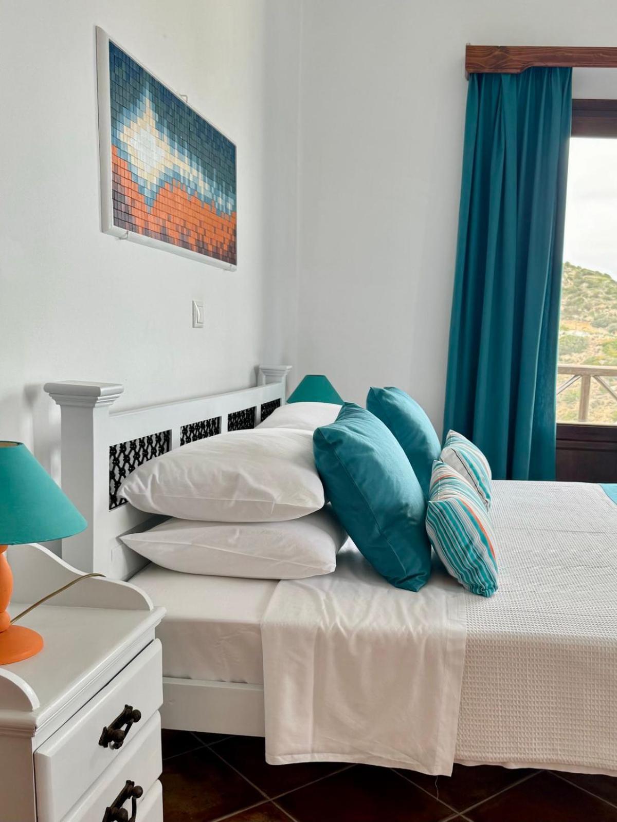 Syrou Lotos Studios & Apartments (Adults Only) Кіні Екстер'єр фото