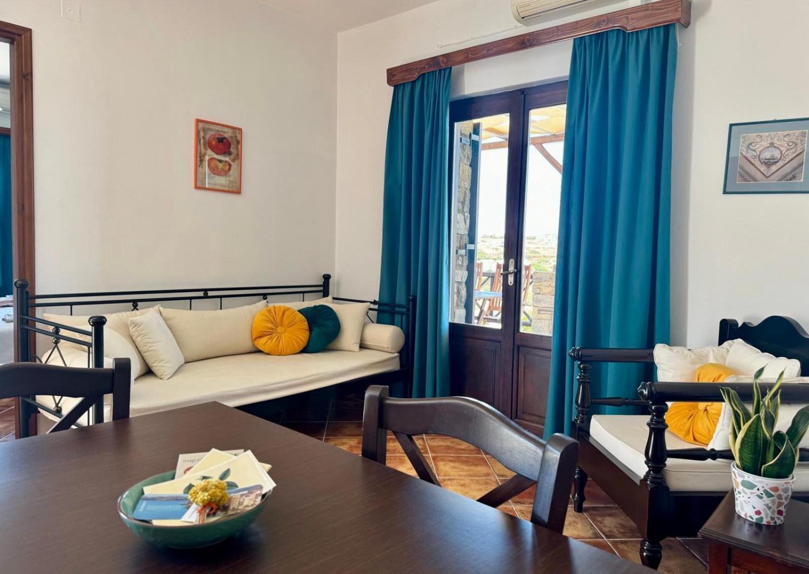 Syrou Lotos Studios & Apartments (Adults Only) Кіні Номер фото