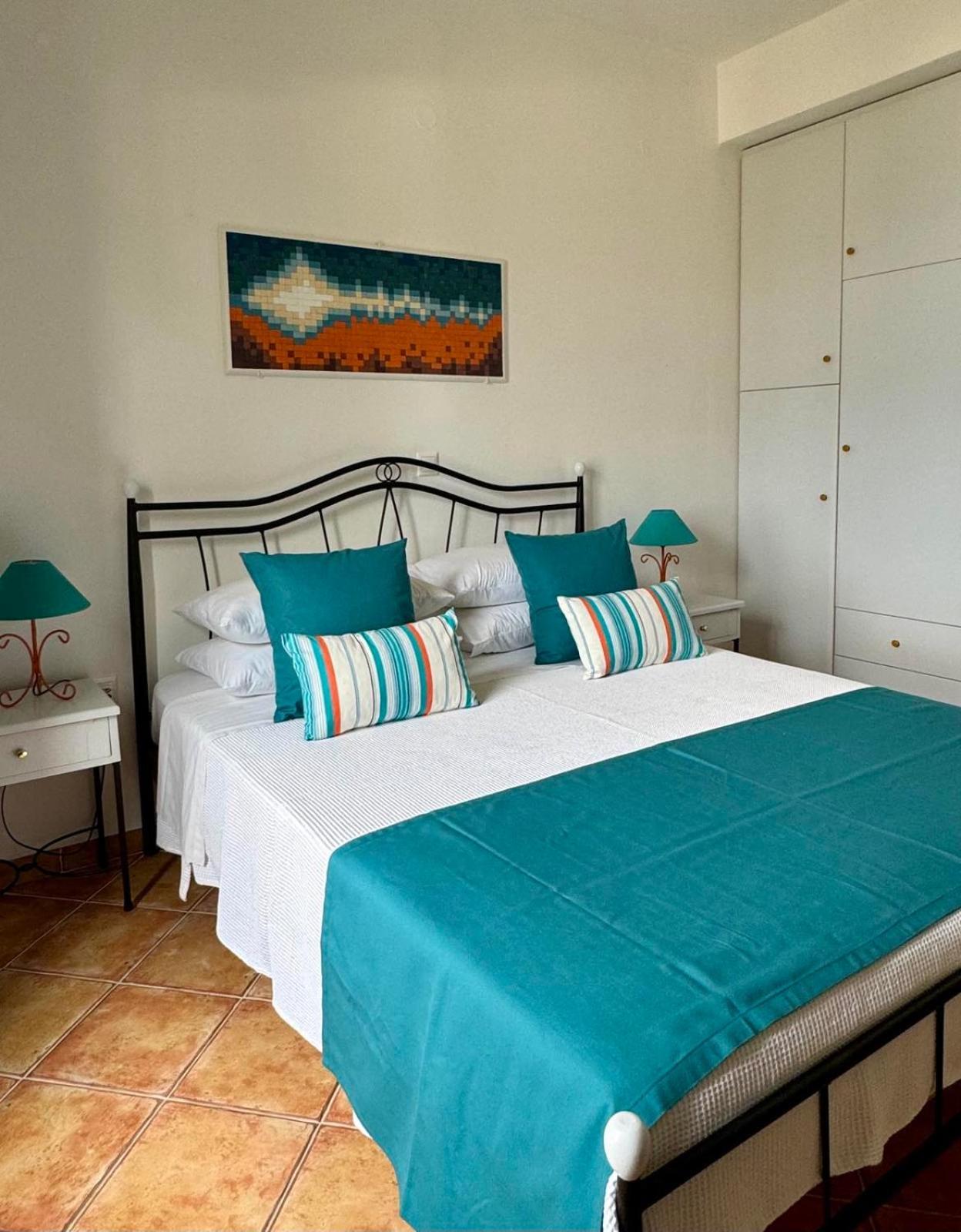 Syrou Lotos Studios & Apartments (Adults Only) Кіні Номер фото